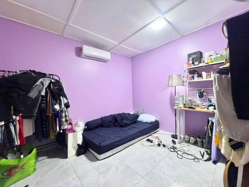 Rumah Teres 2-Tingkat untuk Dijual di Seksyen 17 (Shah Alam) - Mohammad Din Majid - Bedroom - PropertyGuru.com.my