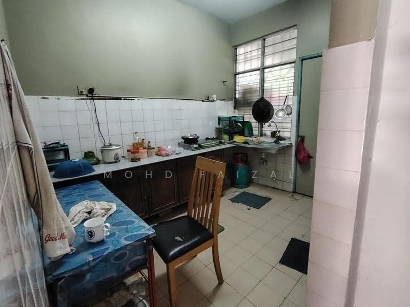 2-storey Terraced House for Sale in Rawang (Selangor) - Mohd Faizal - Kitchen - PropertyGuru.com.my