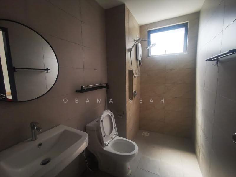 Condominium for Rent at The Holmes 2 - Obama Seah - Bathroom - PropertyGuru.com.my
