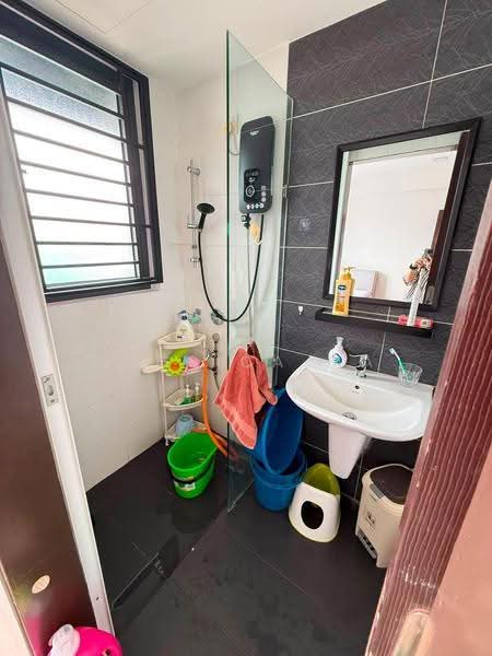 Service Residence for Rent at V@SUMMERPLACE - Jessica Ma - Bathroom - PropertyGuru.com.my