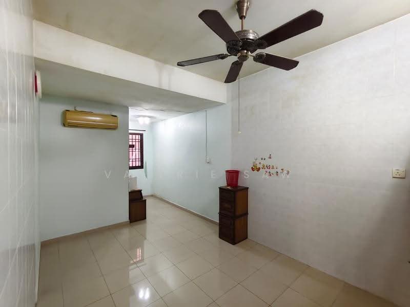 Semi-Detached House for Rent in Taman Perling (Perling) - Valerie Saw - Interior - PropertyGuru.com.my