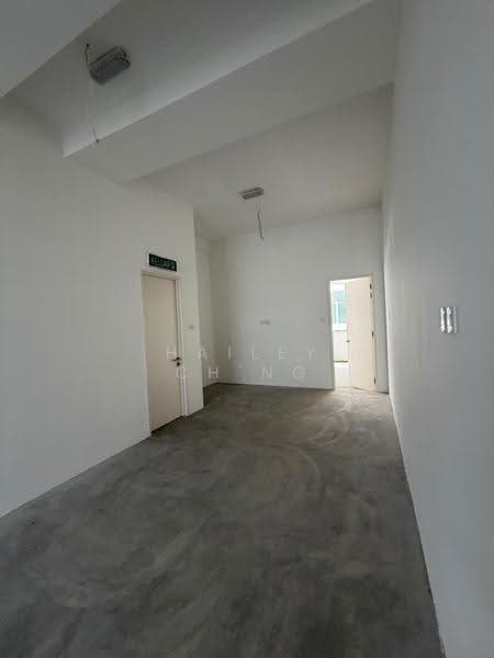 Shop / Office untuk Disewa di Aspen Vision City (Batu Kawan) - Hailey Ch'ng - Interior - PropertyGuru.com.my