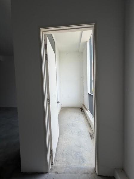 Shop / Office untuk Disewa di Aspen Vision City (Batu Kawan) - Hailey Ch'ng - Balcony - PropertyGuru.com.my