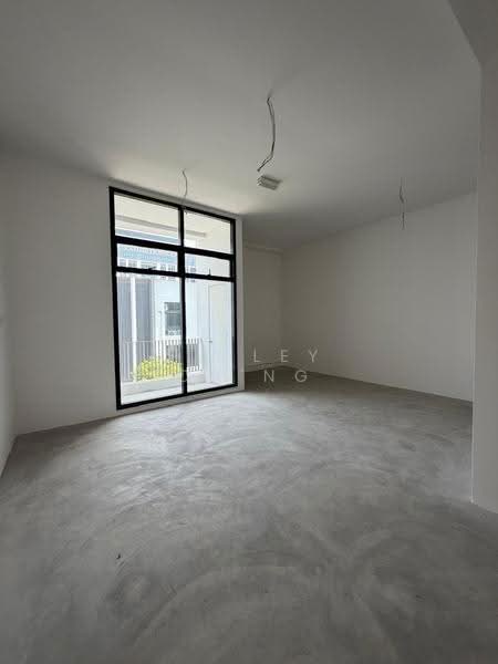 Shop / Office untuk Disewa di Aspen Vision City (Batu Kawan) - Hailey Ch'ng - Interior - PropertyGuru.com.my