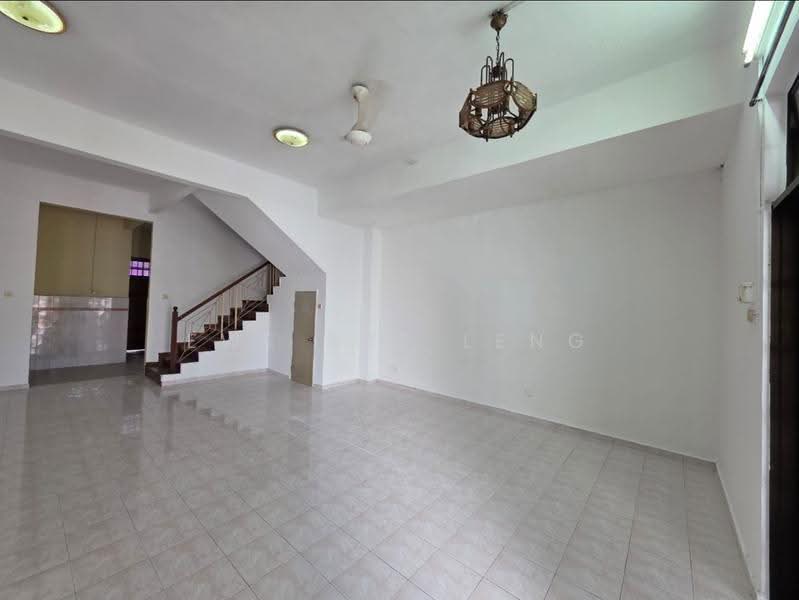 2-storey Terraced House for Sale in Ulu Tiram (Johor) - Ewe Bee Leng - Living Room - PropertyGuru.com.my