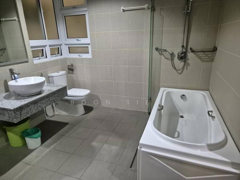 Kondominium untuk Dijual di Pearl Regency - Boon Siew - Bathroom - PropertyGuru.com.my