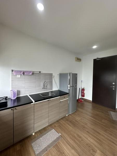 Service Residence for Rent at Symphony Tower (Menara Simfoni) - Esther Yong - Kitchen - PropertyGuru.com.my