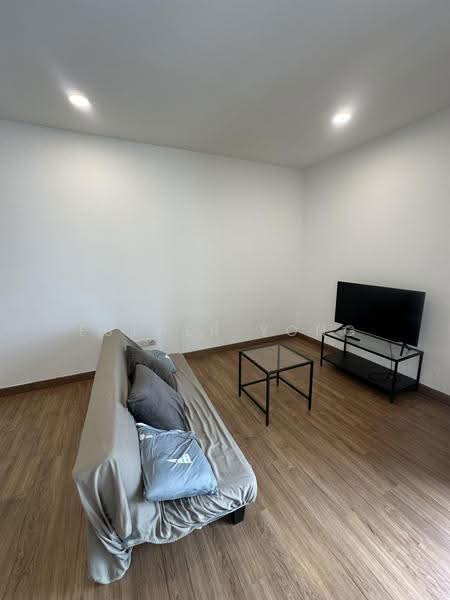 Service Residence for Rent at Symphony Tower (Menara Simfoni) - Esther Yong - Living Room - PropertyGuru.com.my