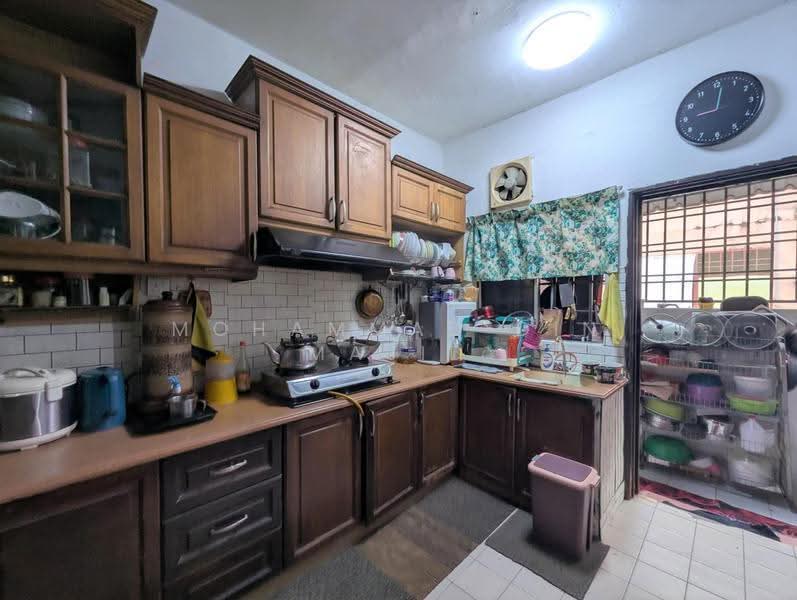 3-storey Terraced House for Sale in Desa Latania (Shah Alam) - Mohammad Din Majid - PropertyGuru.com.my