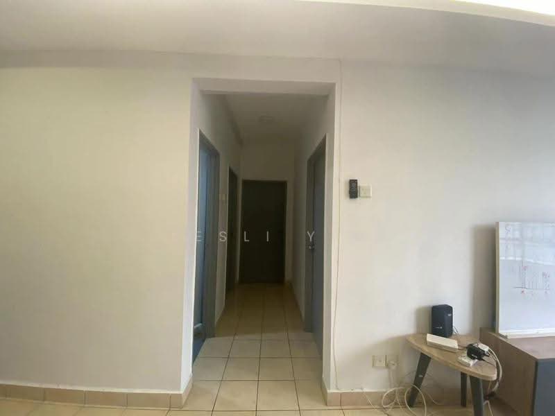 Kondominium untuk Disewa di Angkasa Condominiums - Lesli Yim - Corridor - PropertyGuru.com.my