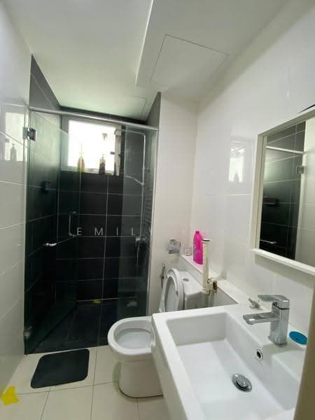 Kediaman Servis untuk Disewa di Temasya 8 - Emily Kho - Bathroom - PropertyGuru.com.my
