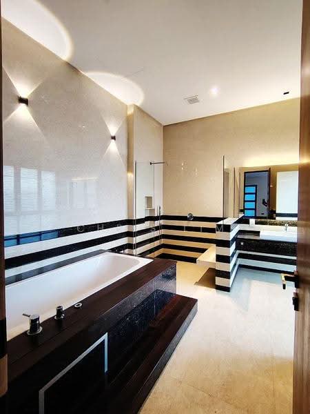 Bungalow House untuk Dijual di Taman Tunku (Bukit Tunku (Kenny Hills)) - Chris Lim - Bathroom - PropertyGuru.com.my