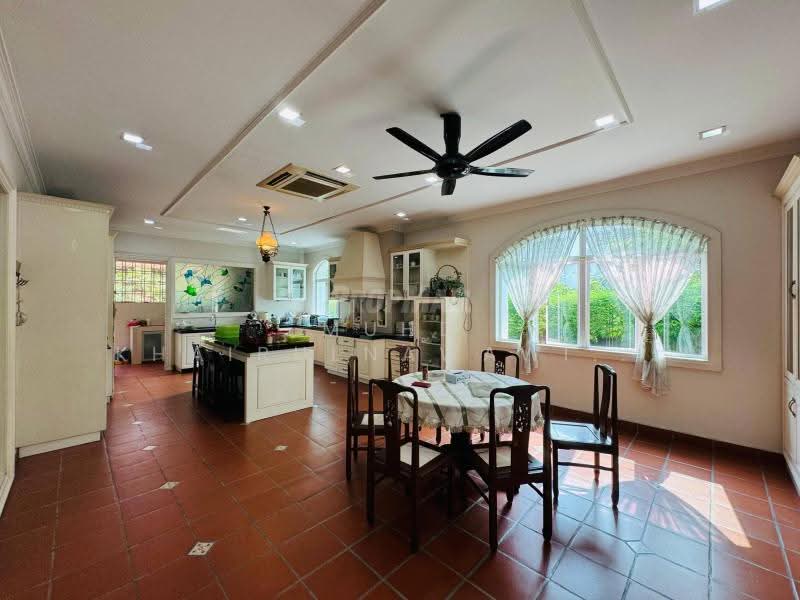 Bungalow House untuk Dijual di SS19 (Subang Jaya) - Muhd Khairulnawawi Kamaruddin - Kitchen - PropertyGuru.com.my
