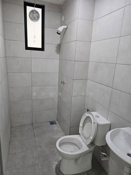 Kondominium untuk Disewa di ONE CITY RESIDENCES - Boon Haw Ooi - Bathroom - PropertyGuru.com.my