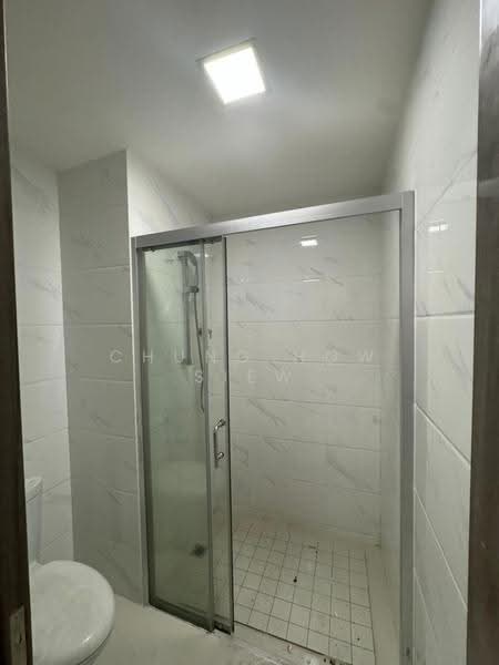 Condominium for Rent at Ataraxia Park @ Forest City - Chung How Siew - Bathroom - PropertyGuru.com.my