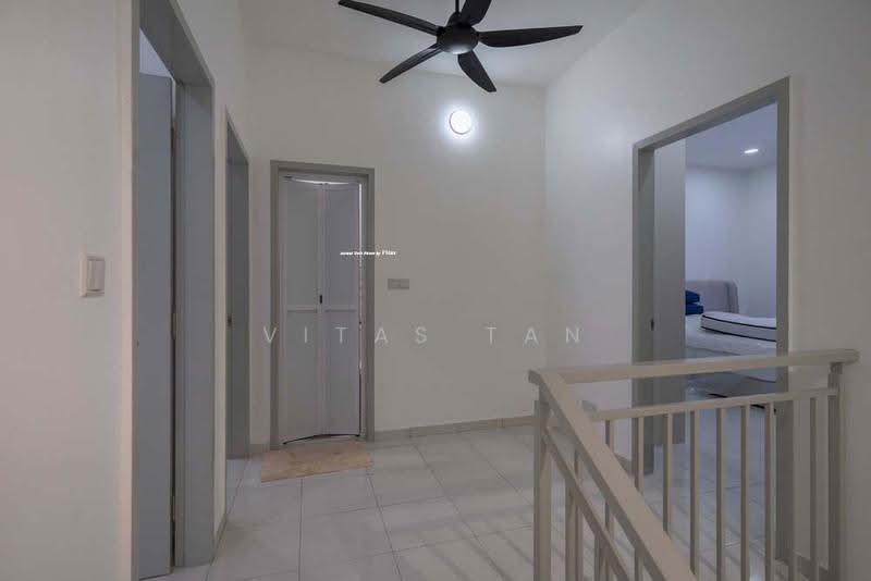 2-storey Terraced House for Sale in Seksyen U13 (Setia Alam) - Vitas Tan - Corridor - PropertyGuru.com.my