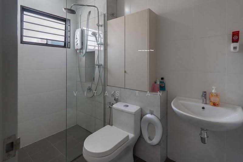 2-storey Terraced House for Sale in Seksyen U13 (Setia Alam) - Vitas Tan - Bathroom - PropertyGuru.com.my