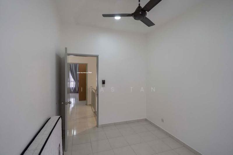 2-storey Terraced House for Sale in Seksyen U13 (Setia Alam) - Vitas Tan - Interior - PropertyGuru.com.my