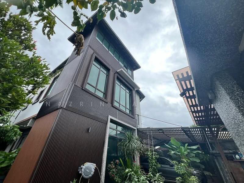 Bungalow House for Sale in Ampang (Kuala Lumpur) - Nazrin Hakimin - Exterior - PropertyGuru.com.my