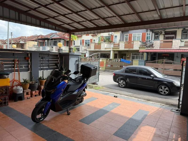 Rumah Teres 2-Tingkat untuk Disewa di Taman Mount Austin (Tebrau) - Jessica Ma - Exterior - PropertyGuru.com.my