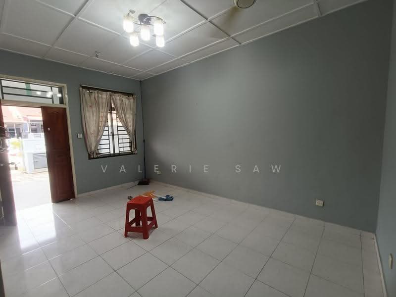 1-storey Terraced House for Rent in Bukit Indah (Iskandar Puteri (Nusajaya)) - Valerie Saw - Living Room - PropertyGuru.com.my