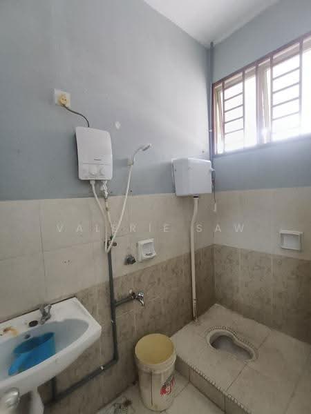 1-storey Terraced House for Rent in Bukit Indah (Iskandar Puteri (Nusajaya)) - Valerie Saw - Bathroom - PropertyGuru.com.my