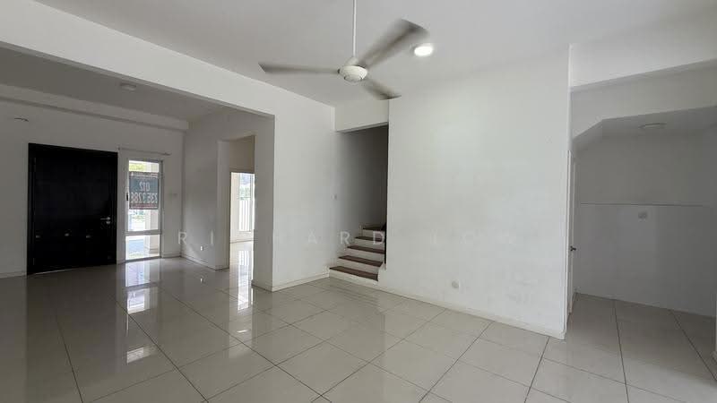 Terraced House for Sale in Bandar Tropicana Aman (Telok Panglima Garang) - Richard Low - Living Room - PropertyGuru.com.my