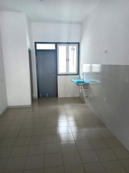 Rumah Teres untuk Dijual di Bandar Serenia (Dengkil) - Pit Zahid - Kitchen - PropertyGuru.com.my