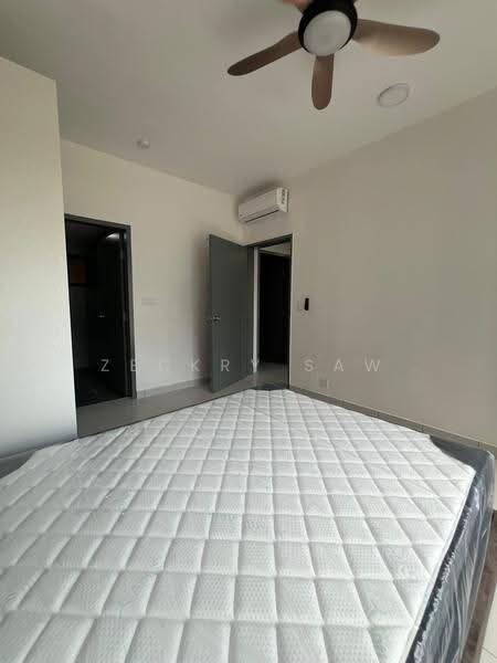 Service Residence for Rent at E'Island Lake Haven - Zeckry Saw - Bedroom - PropertyGuru.com.my