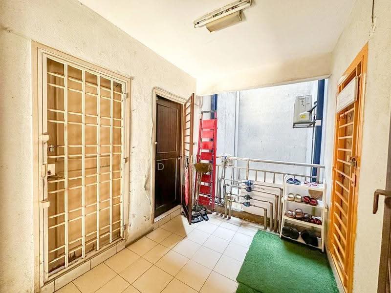 Pangsapuri untuk Dijual di Teratai Apartment @ Taman Sutera - Mohd Faizal - Balcony - PropertyGuru.com.my