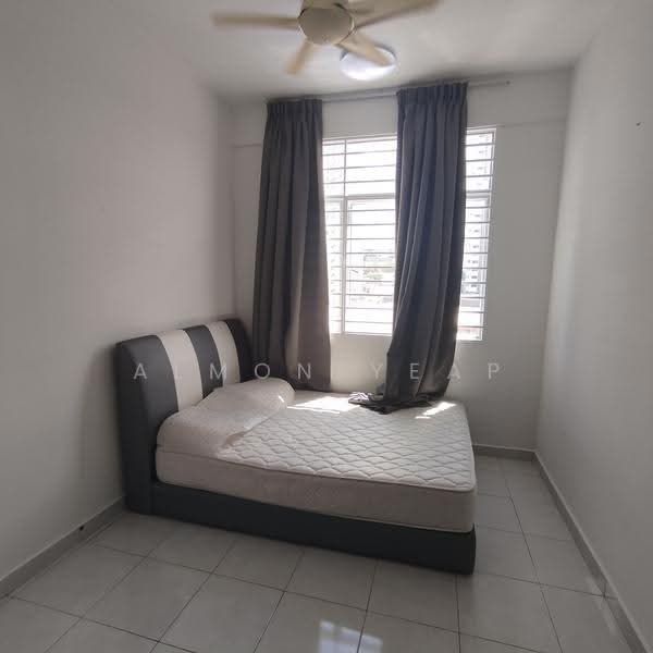 Pangsapuri untuk Disewa di Pangsapuri Saujana Permai 1 - Almon Yeap - Bedroom - PropertyGuru.com.my
