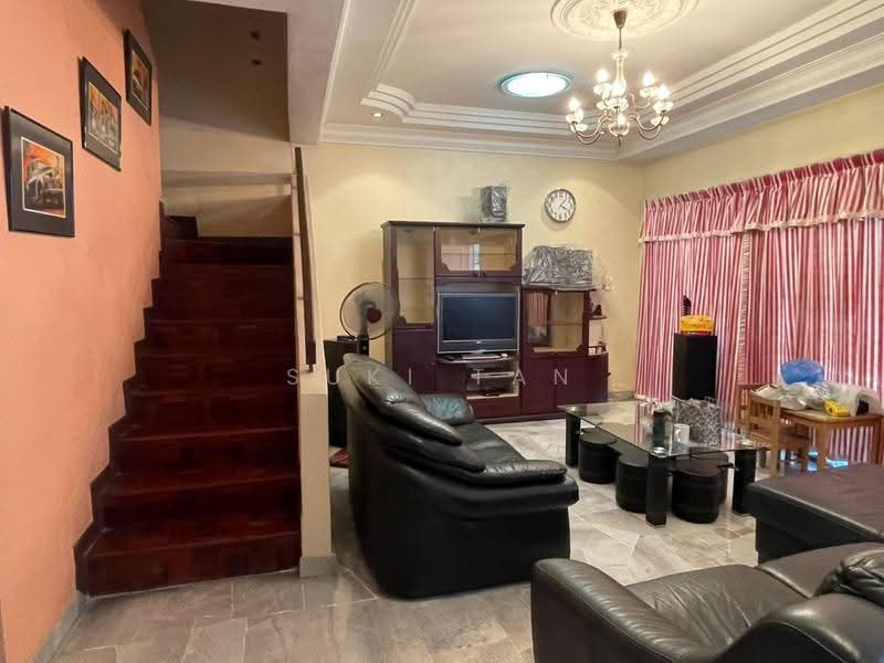 2-storey Terraced House for Sale in Bandar Sri Damansara (Selangor) - Suki Tan - Living Room - PropertyGuru.com.my