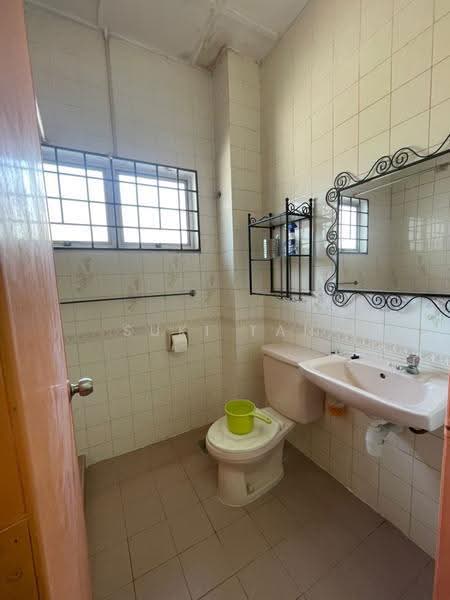 2-storey Terraced House for Sale in Bandar Sri Damansara (Selangor) - Suki Tan - Bathroom - PropertyGuru.com.my