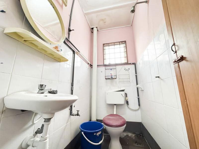Rumah Kluster untuk Dijual di Taman Putra Perdana (Puchong) - Gudrotullah Ikhwan - Bathroom - PropertyGuru.com.my