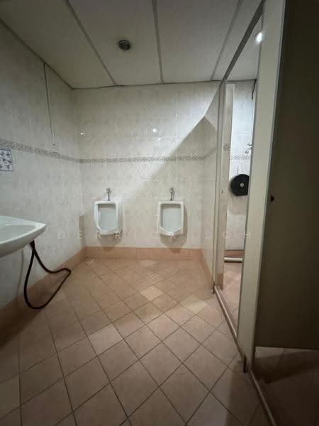 Pejabat untuk Dijual di George Town (Penang) - Derrick Loh - Bathroom - PropertyGuru.com.my