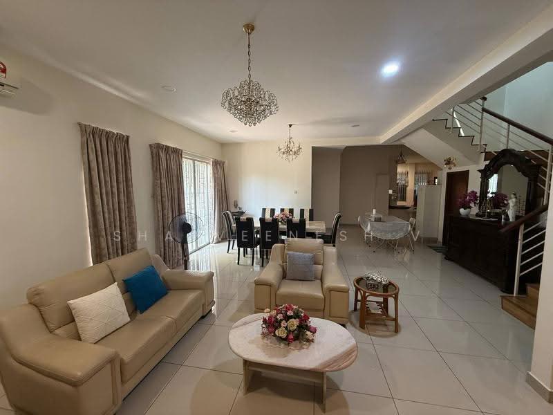 Bungalow House untuk Dijual di Anggun 2 Residence (Rawang) - Sharveenesh V - Living Room - PropertyGuru.com.my