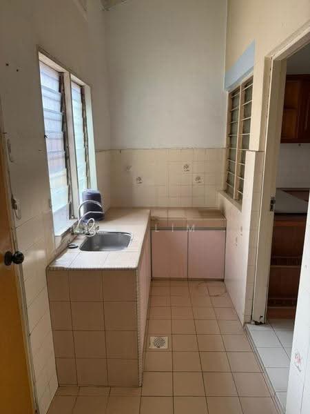 2-storey Terraced House for Sale in Bandar Sungai Long (Selangor) - ChaoLim . - Kitchen - PropertyGuru.com.my