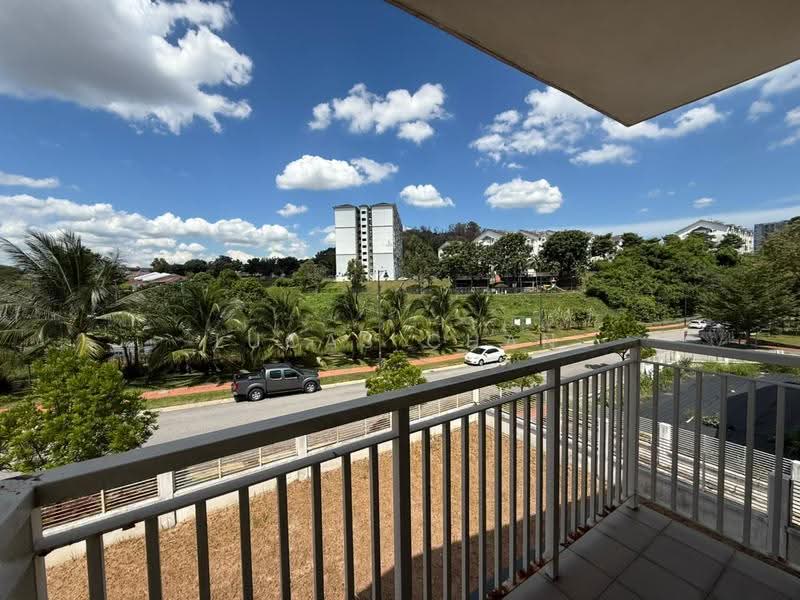 Rumah Teres 2-Tingkat untuk Dijual di Bandar Kinrara (Selangor) - Lucas Chan - Balcony - PropertyGuru.com.my