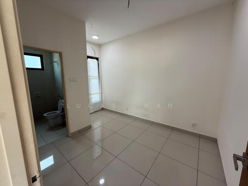 Rumah Teres 2-Tingkat untuk Dijual di Bandar Kinrara (Selangor) - Lucas Chan - Bathroom - PropertyGuru.com.my