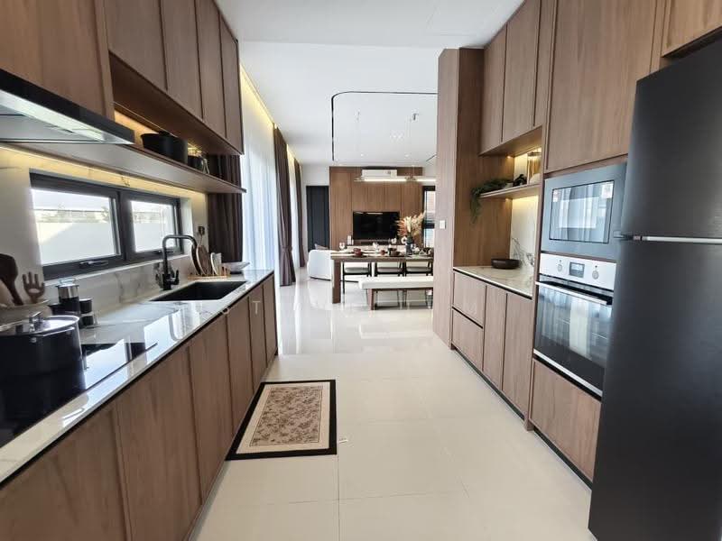 Cluster House for Sale in Bandar Rimbayu (Telok Panglima Garang) - Steve Lim - Kitchen - PropertyGuru.com.my