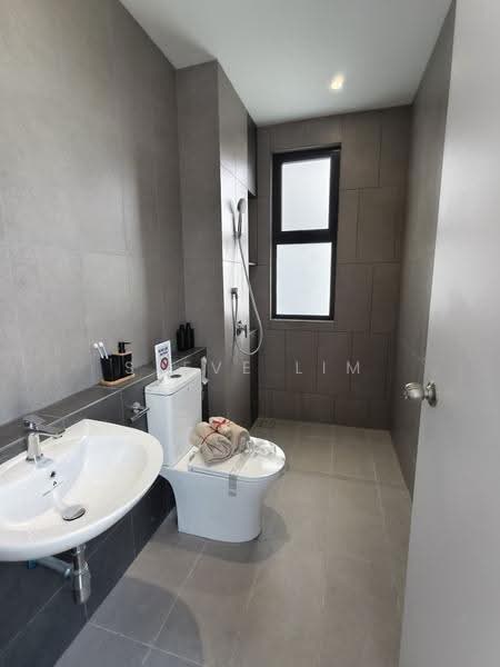 Cluster House for Sale in Bandar Rimbayu (Telok Panglima Garang) - Steve Lim - Bathroom 2 - PropertyGuru.com.my