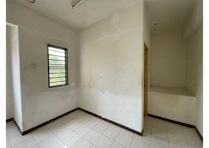3-storey Terraced House for Sale in Shah Alam (Selangor) - Freya Tan - PropertyGuru.com.my