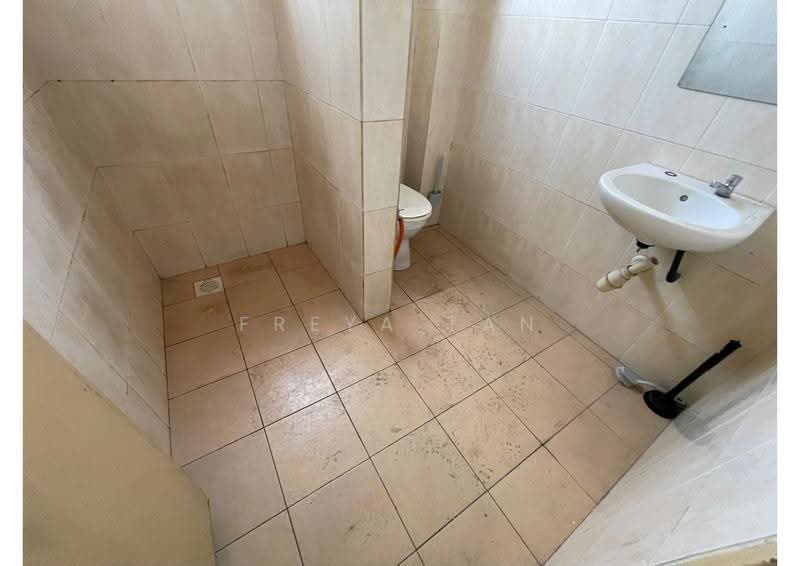3-storey Terraced House for Sale in Shah Alam (Selangor) - Freya Tan - PropertyGuru.com.my