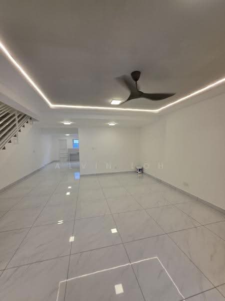 Rumah Teres untuk Dijual di Bandar Mahkota Cheras (Cheras) - Alvin Loh - Living Room - PropertyGuru.com.my