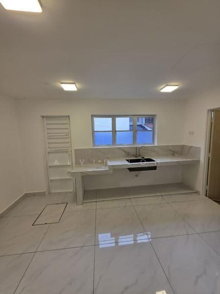 Rumah Teres untuk Dijual di Bandar Mahkota Cheras (Cheras) - Alvin Loh - Kitchen - PropertyGuru.com.my