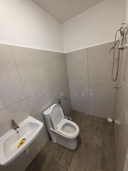 Rumah Teres untuk Dijual di Bandar Mahkota Cheras (Cheras) - Alvin Loh - Bathroom - PropertyGuru.com.my