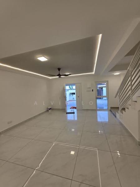 Rumah Teres untuk Dijual di Bandar Mahkota Cheras (Cheras) - Alvin Loh - Living Room - PropertyGuru.com.my