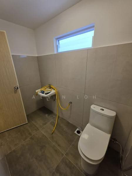 Rumah Teres untuk Dijual di Bandar Mahkota Cheras (Cheras) - Alvin Loh - Bathroom - PropertyGuru.com.my