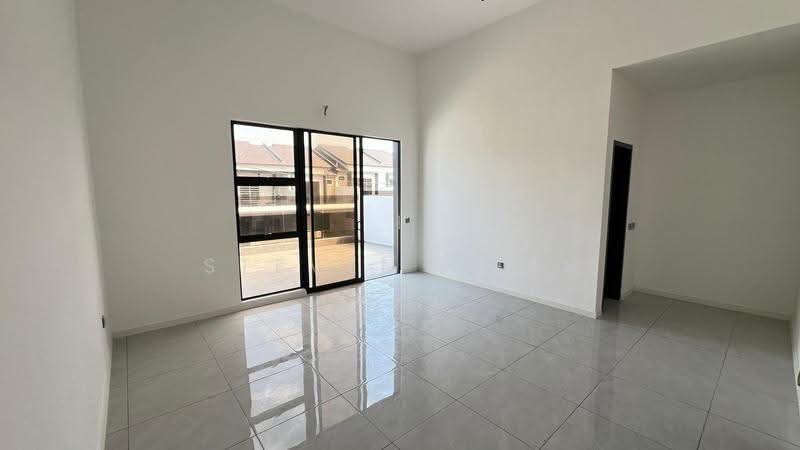 2-storey Terraced House for Sale in Bukit Beruang (Bukit Baru) - Steven Chai - Living Room - PropertyGuru.com.my