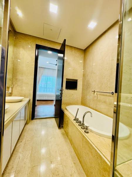Service Residence for Sale at Straits Quay (The Suites at Waterside) - Kshio P'ng - Bathroom - PropertyGuru.com.my